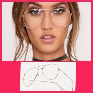ONLY 2 LEFT!!!🆕🌺Trendy Gold, Clear Lenses Aviator Glasses